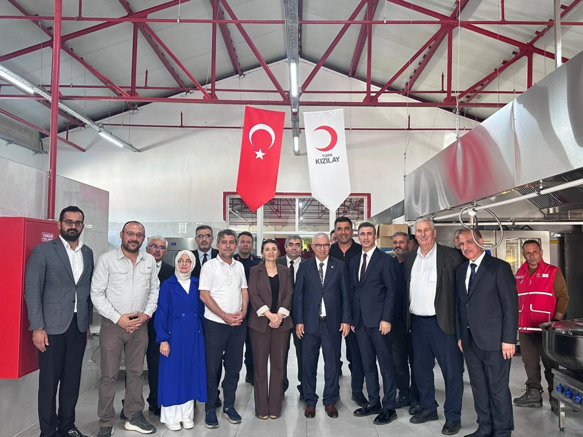 &ldquo;86 milyon insanımızın  iyiliği i&ccedil;in &ccedil;alışıyoruz&rdquo;