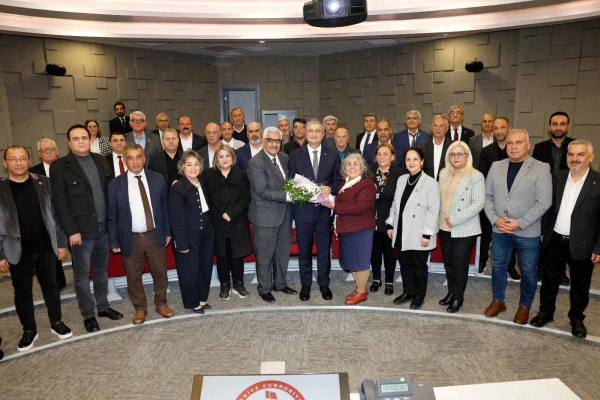 Adanalı muhtarlardan  Vali Yavuz&rsquo;a ziyaret