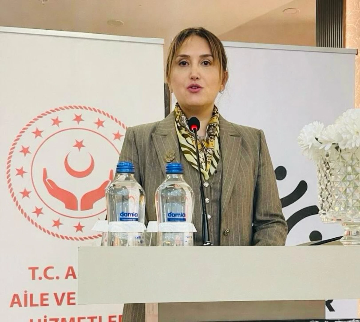 &ldquo;Anne sevgi ve şefkat demektir&rdquo;