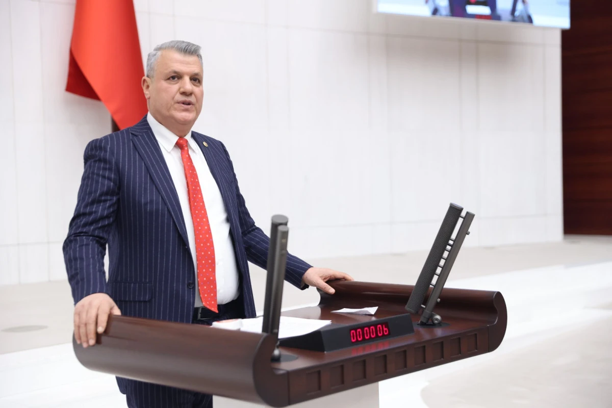 Ayhan Barut: &ldquo;T&uuml;rkiye bor&ccedil; y&uuml;k&uuml; altında eziliyor&rdquo;