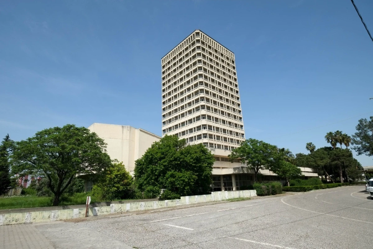 Bir &Ccedil;ukobirlik binası kalmıştı!..