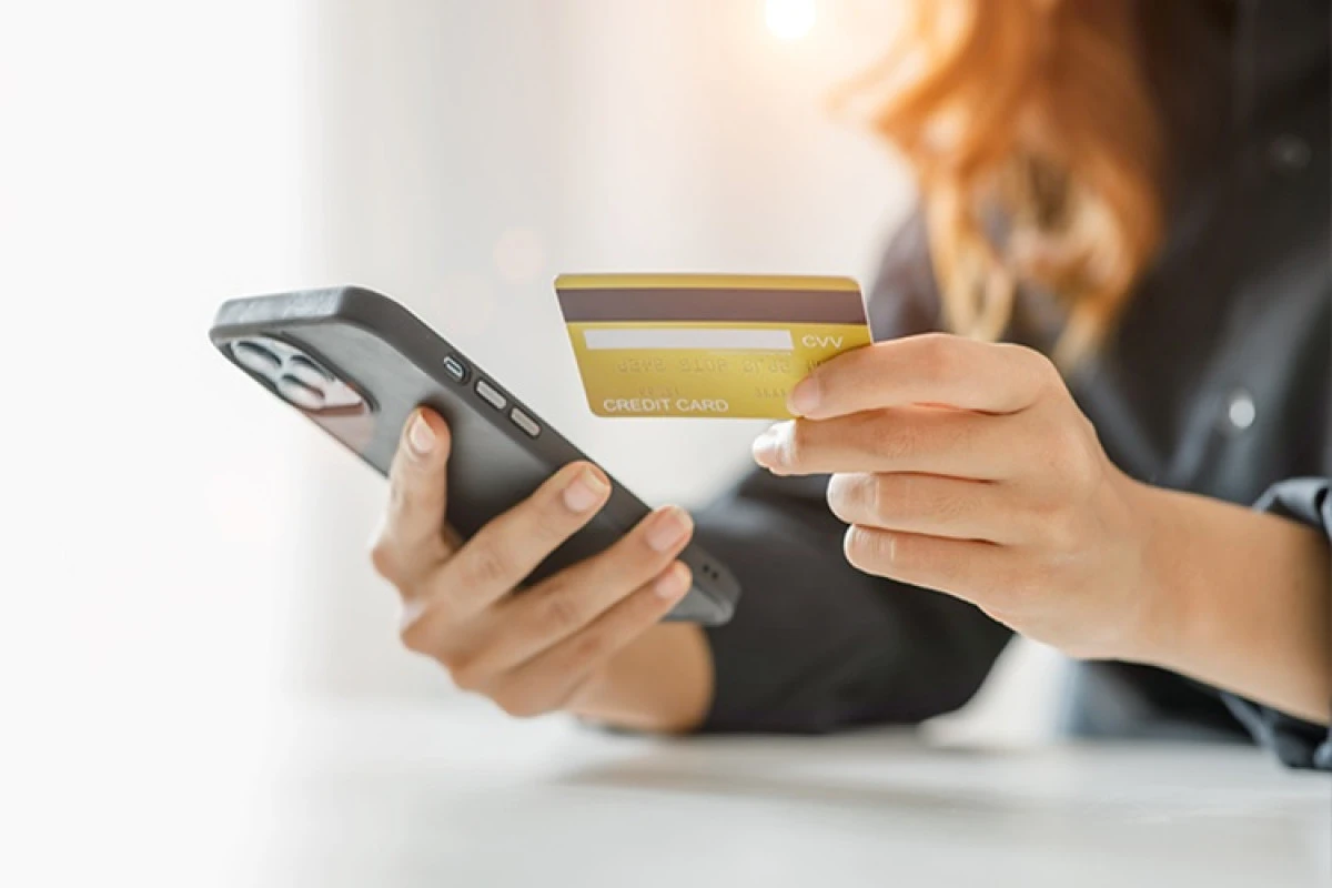 Bor&ccedil;lu esnafa kredi de yok!..