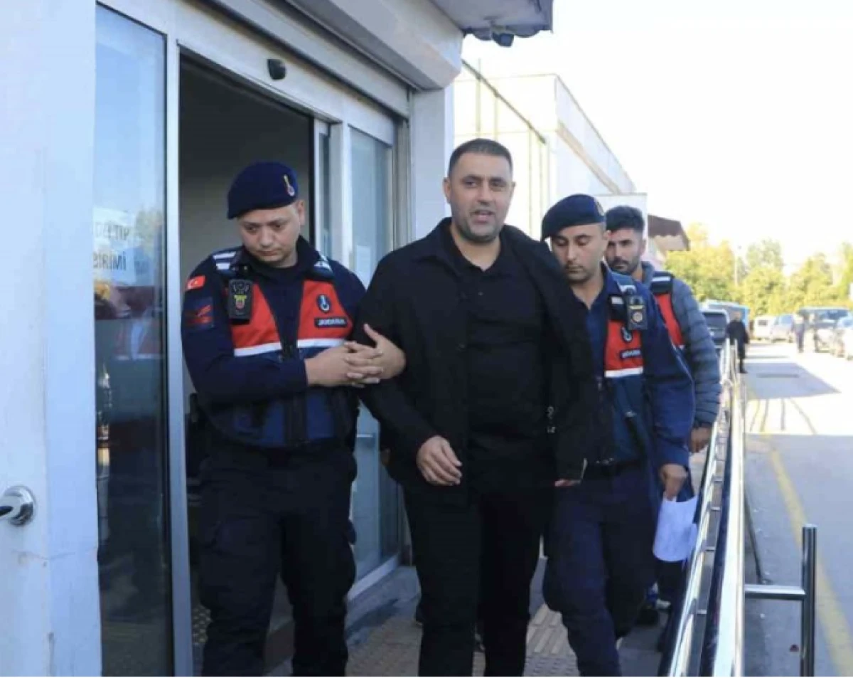 &Ccedil;UKUROVA BELEDİYESİ&rsquo;NE OPERASYON