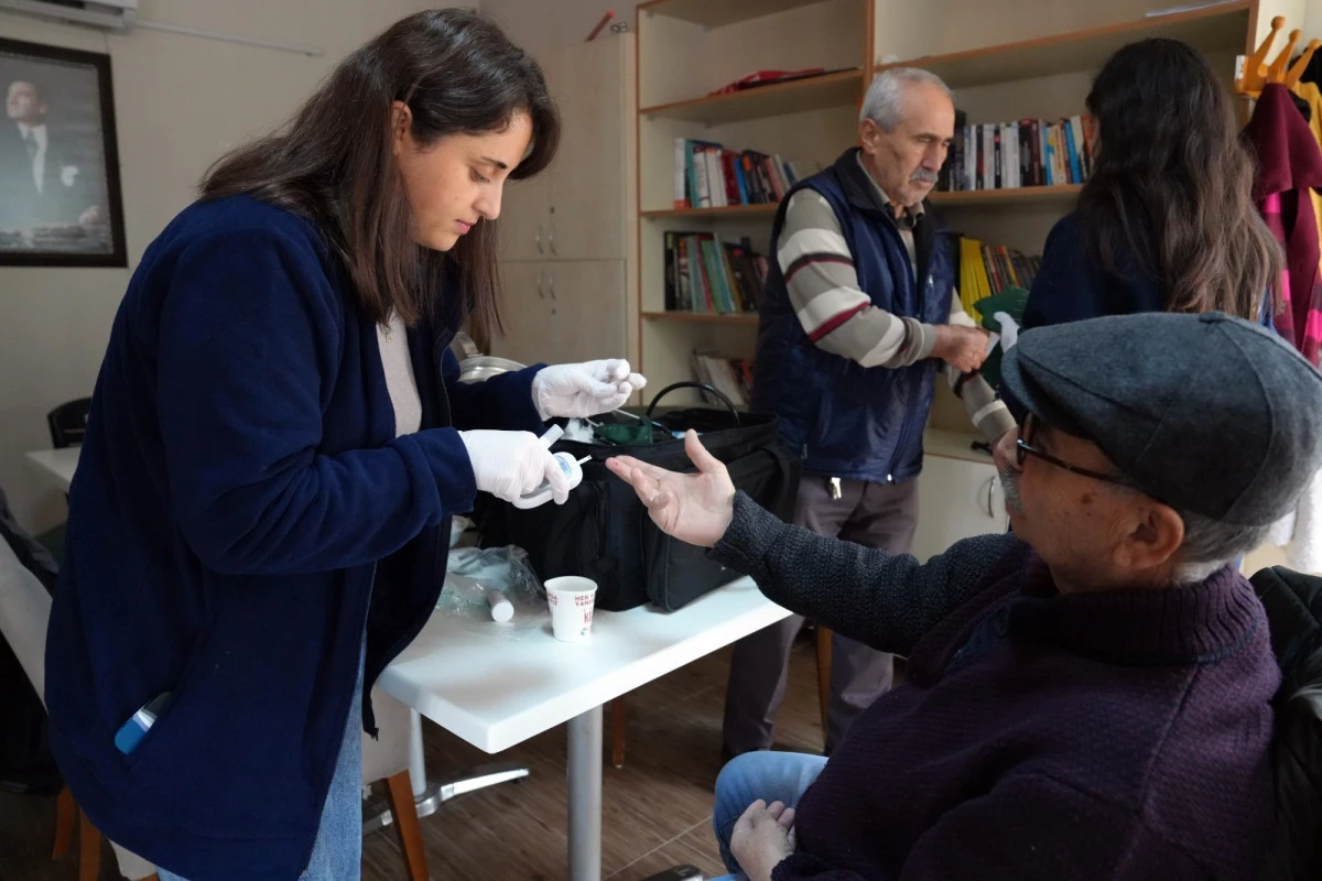 &Ccedil;UKUROVA&rsquo;DA EMEKLİLERE SAĞLIK TARAMASI 