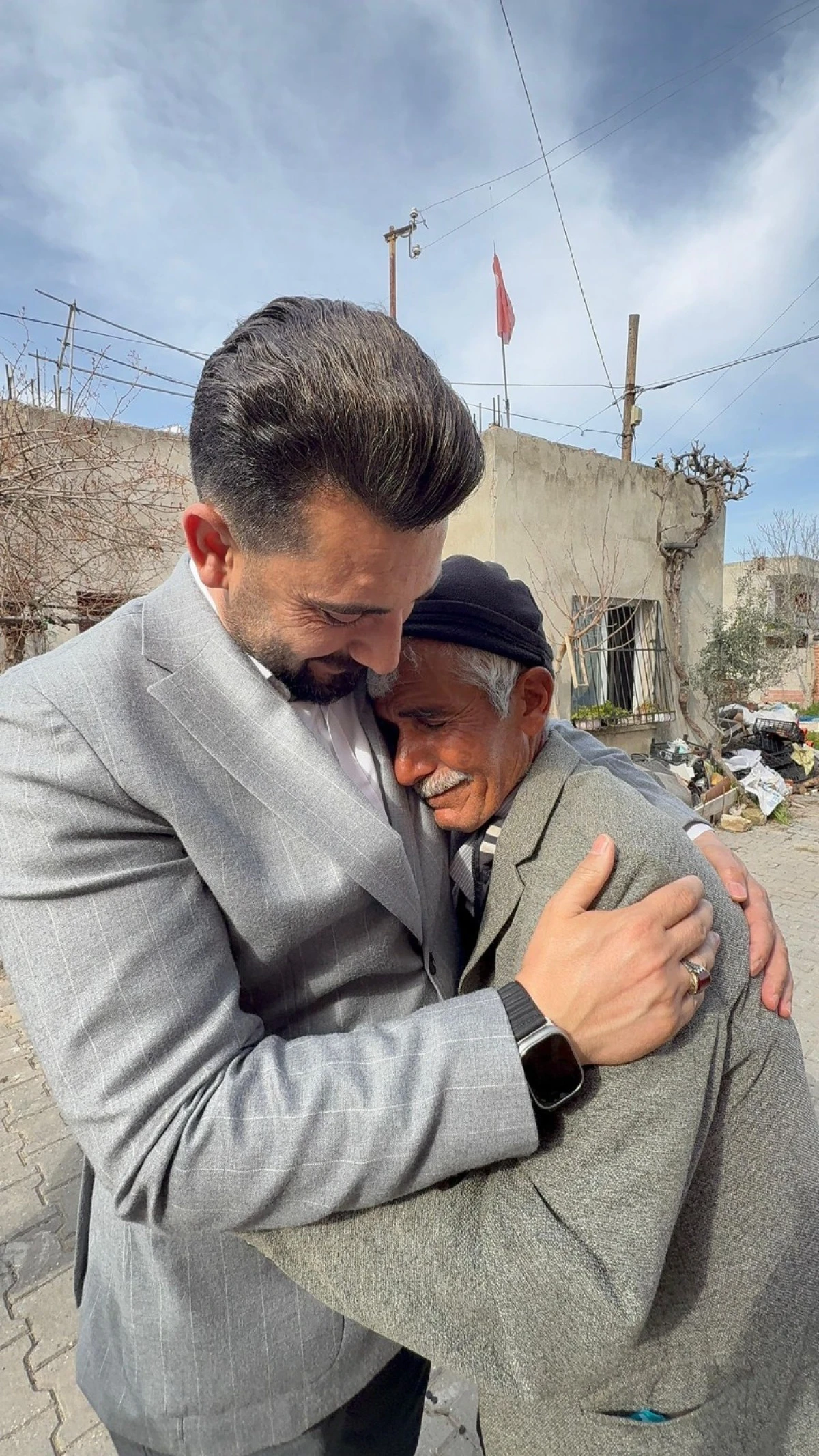 Cumhurbaşkanının ismini duyunca g&ouml;zyaşları sel oldu