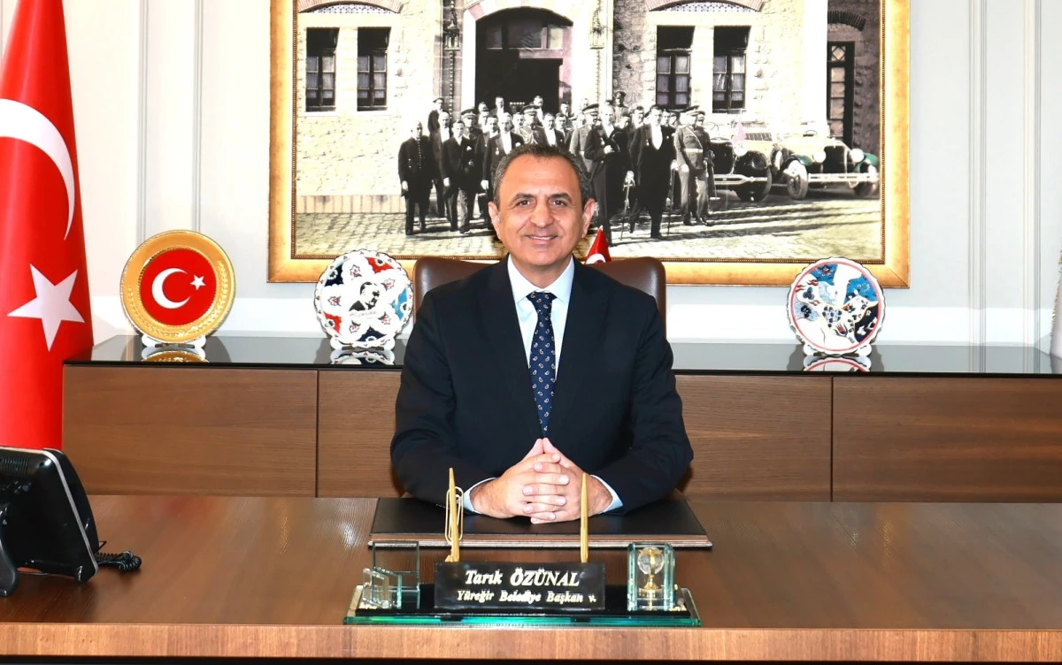 &ldquo;Cumhuriyetimizi yarınlara  daha g&uuml;&ccedil;l&uuml; şekilde taşımalıyız&rdquo;