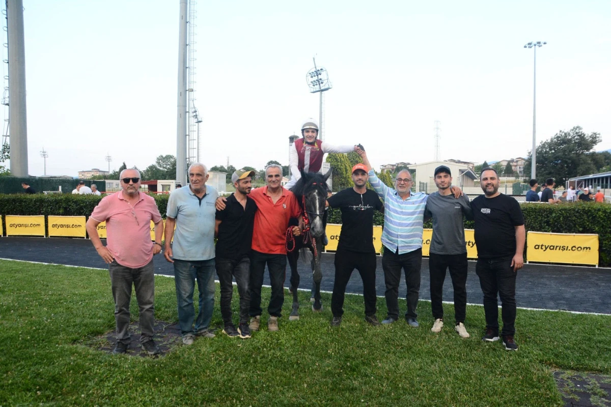 KARTEPE PİSTİNDE ANTREN&Ouml;R SİNAN YANMAZ İMZASI: "FIRE AT WILL" YAŞ&Ccedil;A B&Uuml;Y&Uuml;K RAKİPLERİNİ S&Uuml;KSE YAPARAK GE&Ccedil;Tİ!