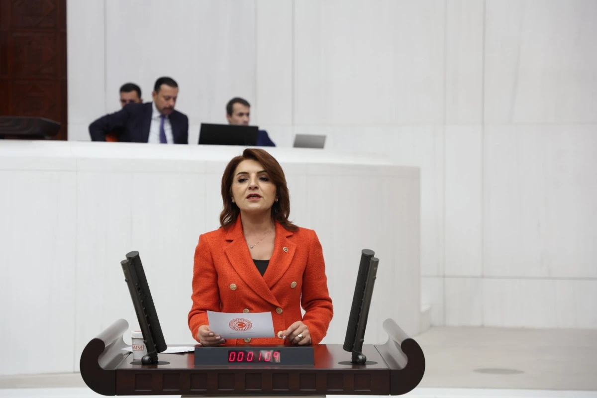 KIŞ: &ldquo;&Ouml;ĞRETMENLERİN  SESİNE KULAK VERİLMELİ&rdquo;