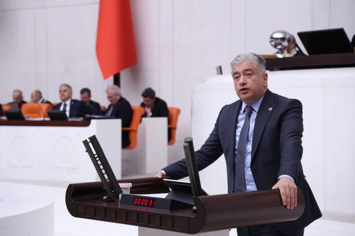 &ldquo;Trafikte g&uuml;venliği artırıcı  bir strateji geliştirmeliyiz&rdquo;