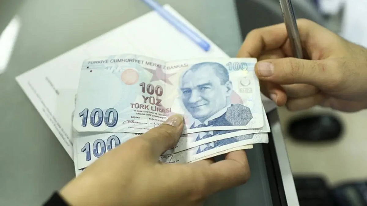 Vergi ve enflasyon iş&ccedil;i &uuml;cretlerini eritiyor