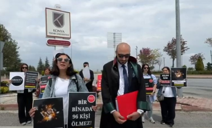 Hasan Alpargün Apartmanı için Konya Teknik Üniversitesi önünde açıklama yaptılar